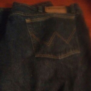 42x34 Wrangler Jeans
